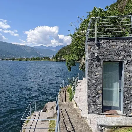 Vakantiehuis The House On The Shore *
