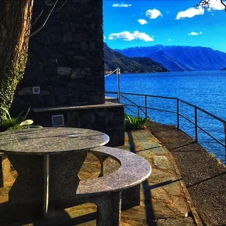 The House On The Shore Dervio