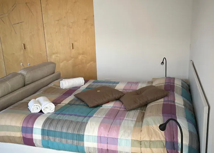 Semesterbostad The House On The Shore Dervio