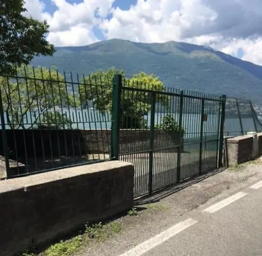 The House On The Shore Holiday home Dervio