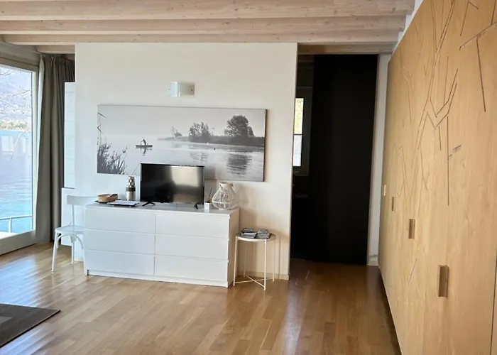 The House On The Shore Hébergement de vacances *